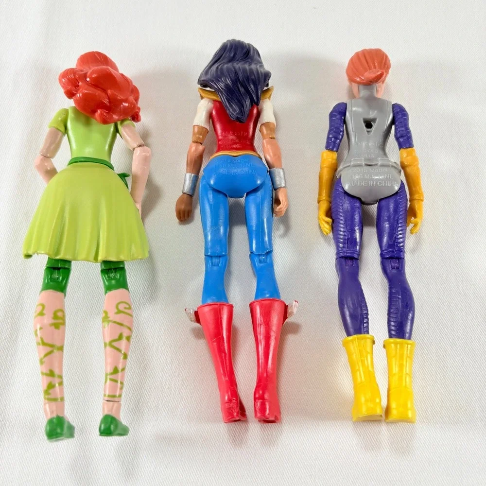 Mattel DC Super Hero Girls Action Figures 6in Wonder Woman Poinson‎ Ivy Batgirl